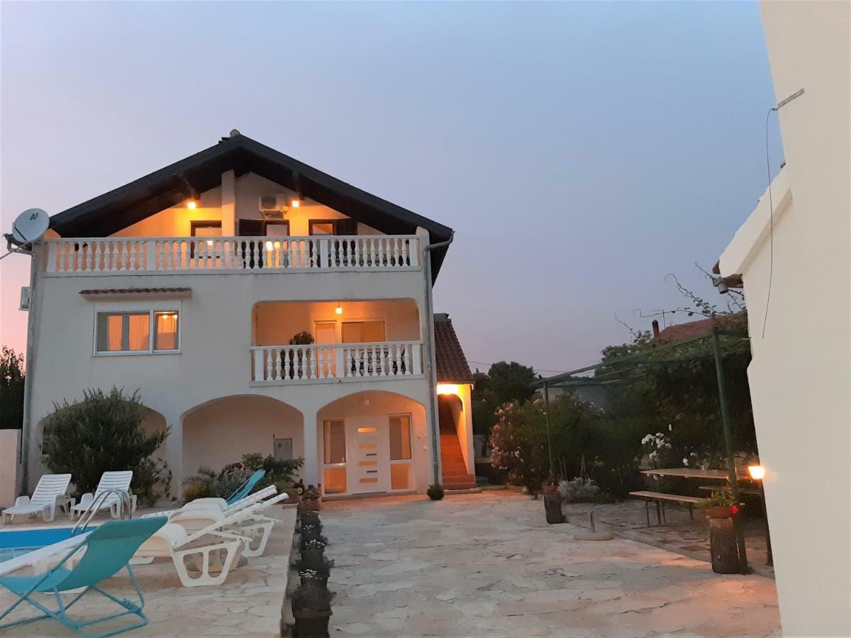 Apartments"Nika" With Private Pool Galovac  Exterior foto
