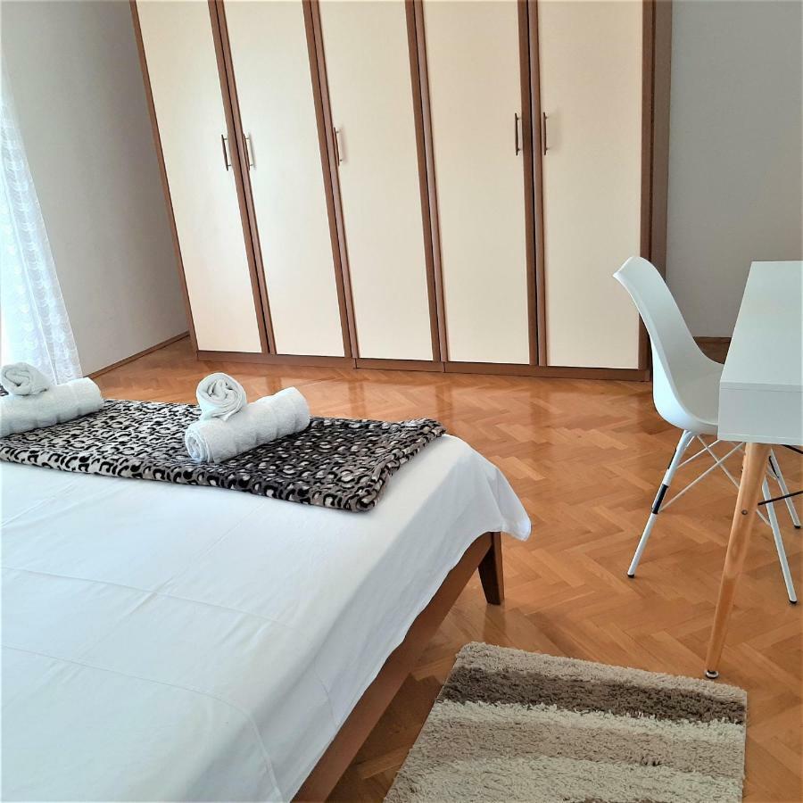 Apartments"Nika" With Private Pool Galovac  Exterior foto